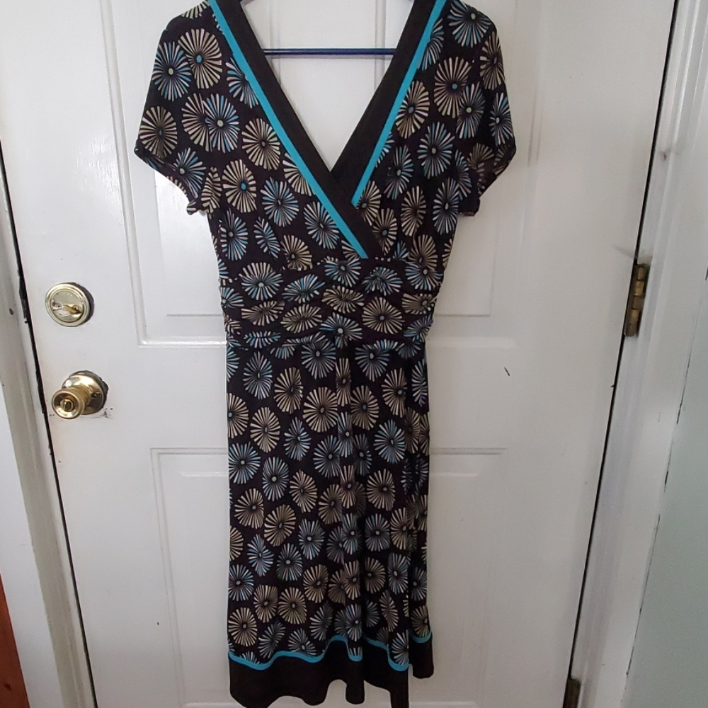 cute v neck dress